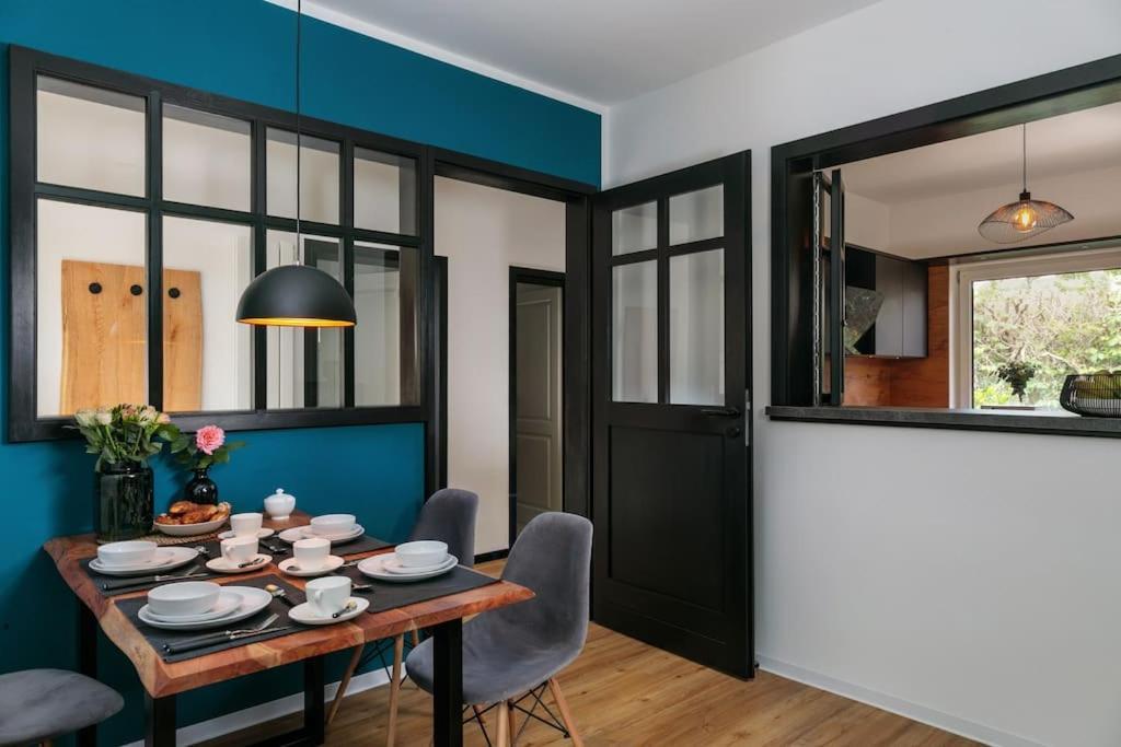 Charmantes Townhaus Mit Garten, W-Lan & Netflix Potsdam Bagian luar foto